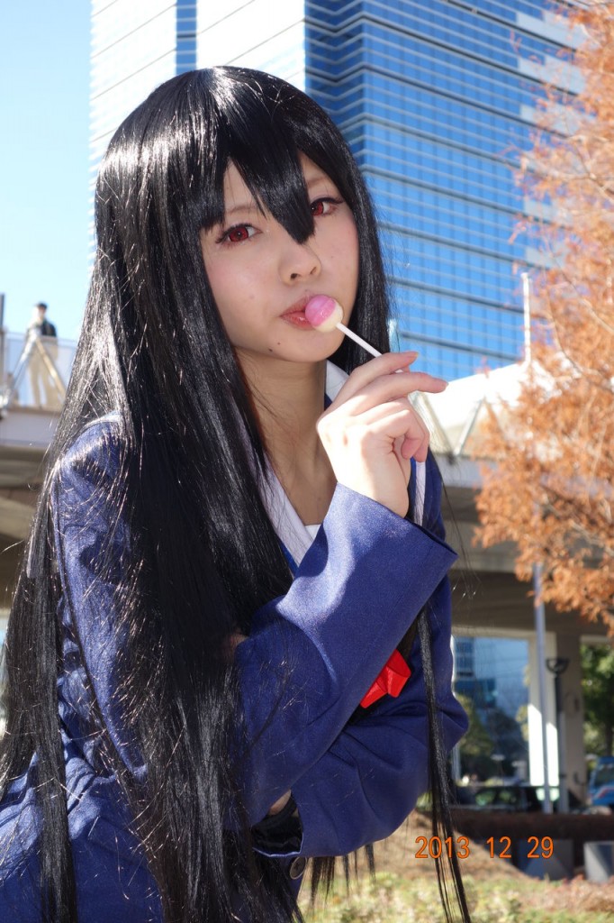 comiket-85-day-1-cosplay-3-37
