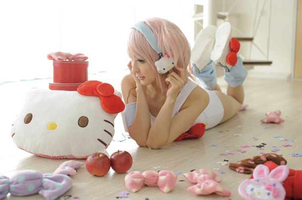 Hello-Kitty-To-Issho!-Cosplay-1-By-Chii